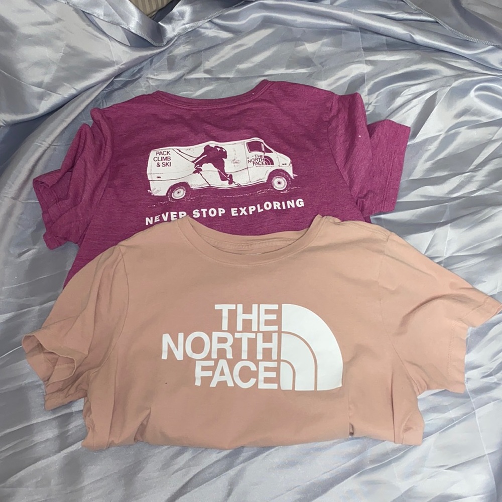 Women’s North Face Tee (Set of 2)